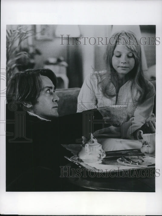 1980 Press Photo Martin Sheen in The Little Girl Who Lives Down the Lane. - Historic Images