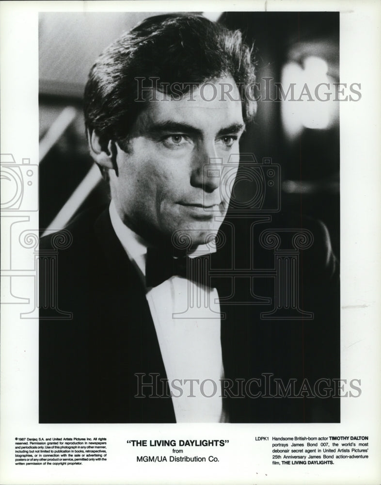 1987, Timothy Dalton in The Living Daylights. - cvp89678 - Historic Images