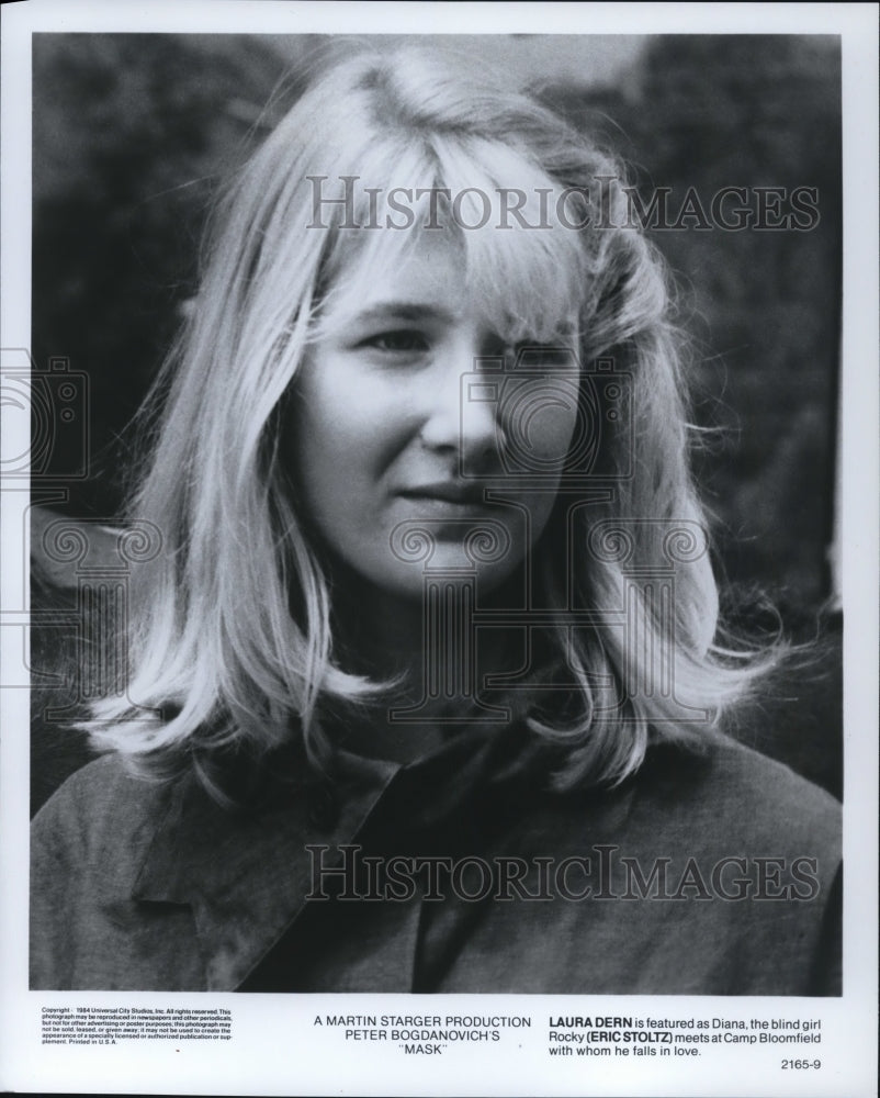 1986 Press Photo Laura Dern portrays a blind girl in the movie "Mask" - Historic Images