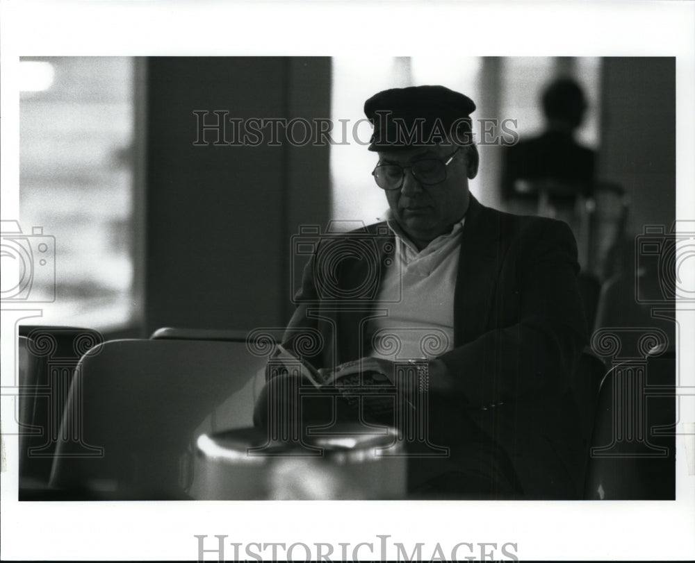 Press Photo Cellist Harvey Wolfe - cvp91066 - Historic Images