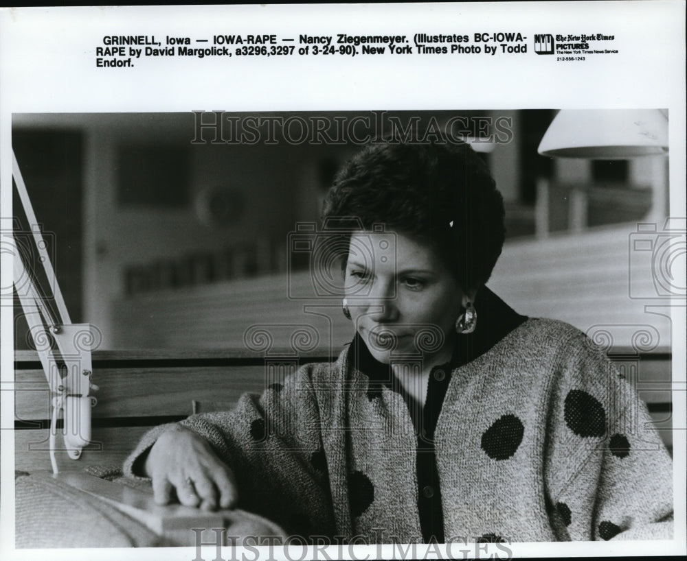 1990 Nancy Ziegenmeyer, rape victim, in Grinnell, Iowa. - Historic Images
