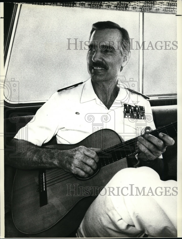 1983, Dennis Weaver in an interview in his motor home - cvp92108 - Historic Images