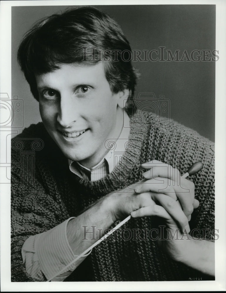 1991, Hugh Wolff, conductor - cvp92256 - Historic Images