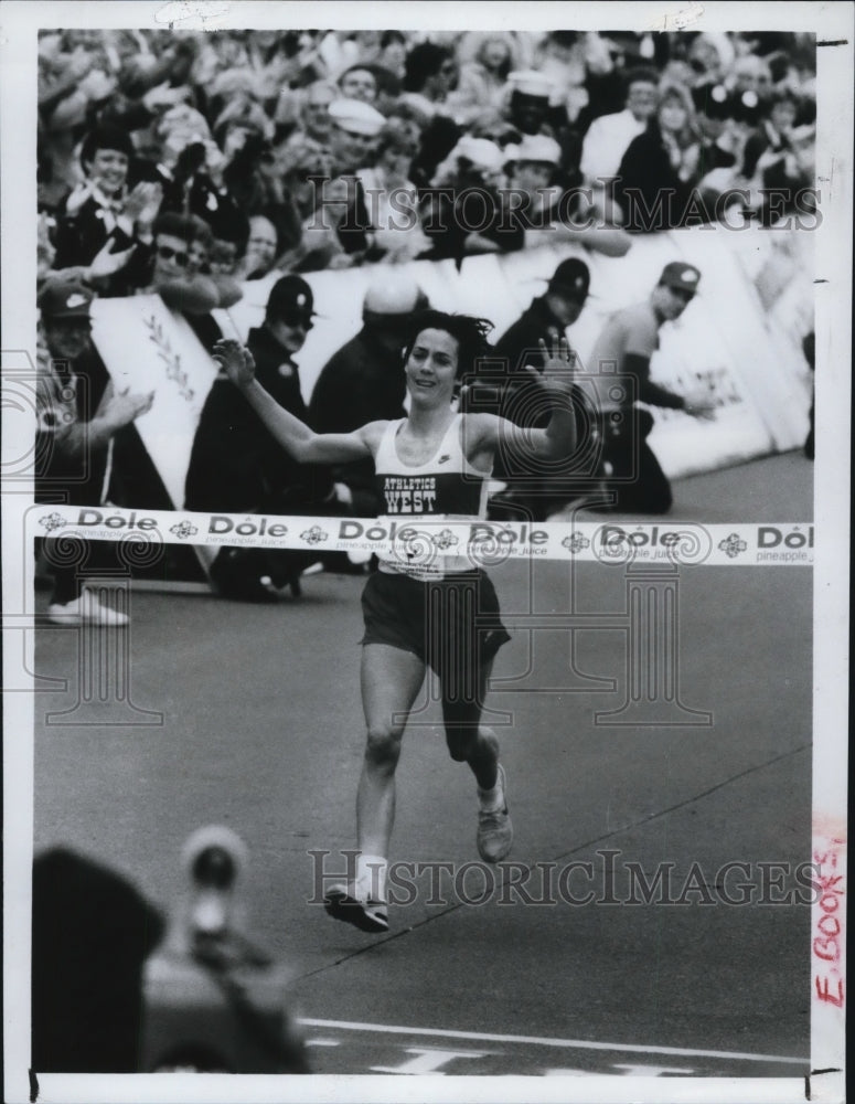 1984 Press Photo Joan Benoit Samuelson - 1984 Summer Olympics - cvp92697- Historic Images