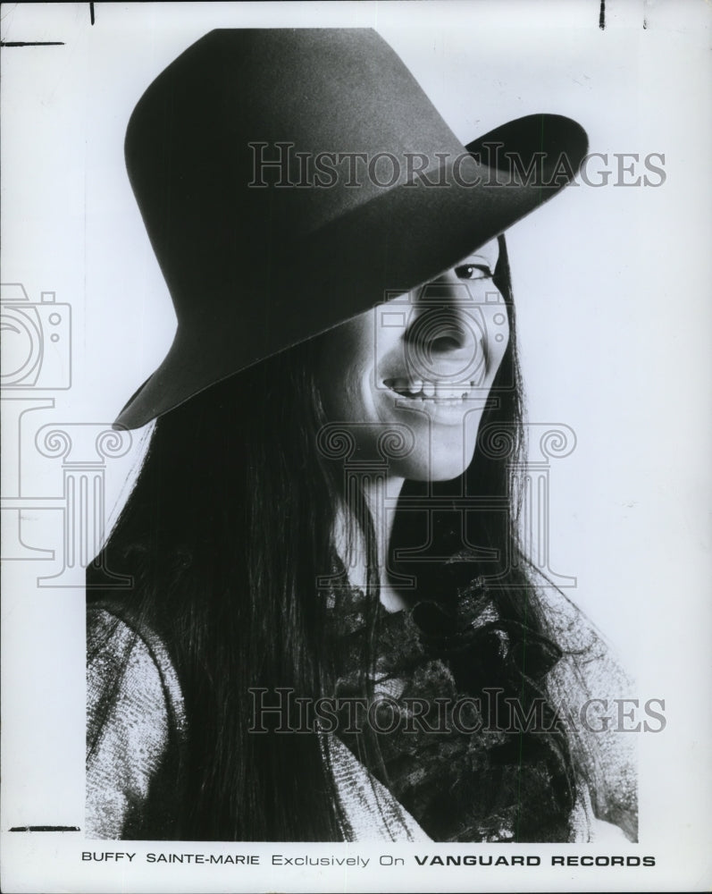 1968 Press Photo Buffy Sainte-Marie, folk singer and musician. - cvp92868-Historic Images