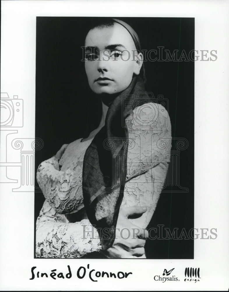 1991 Press Photo Sinead O&#39;Conner, Irish singer-songwriter. - cvp92881 - Historic Images