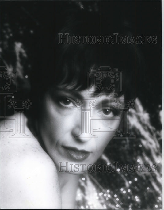 1996, Nan O'Malley, singer from Cleveland, Ohio. - cvp93783 - Historic Images