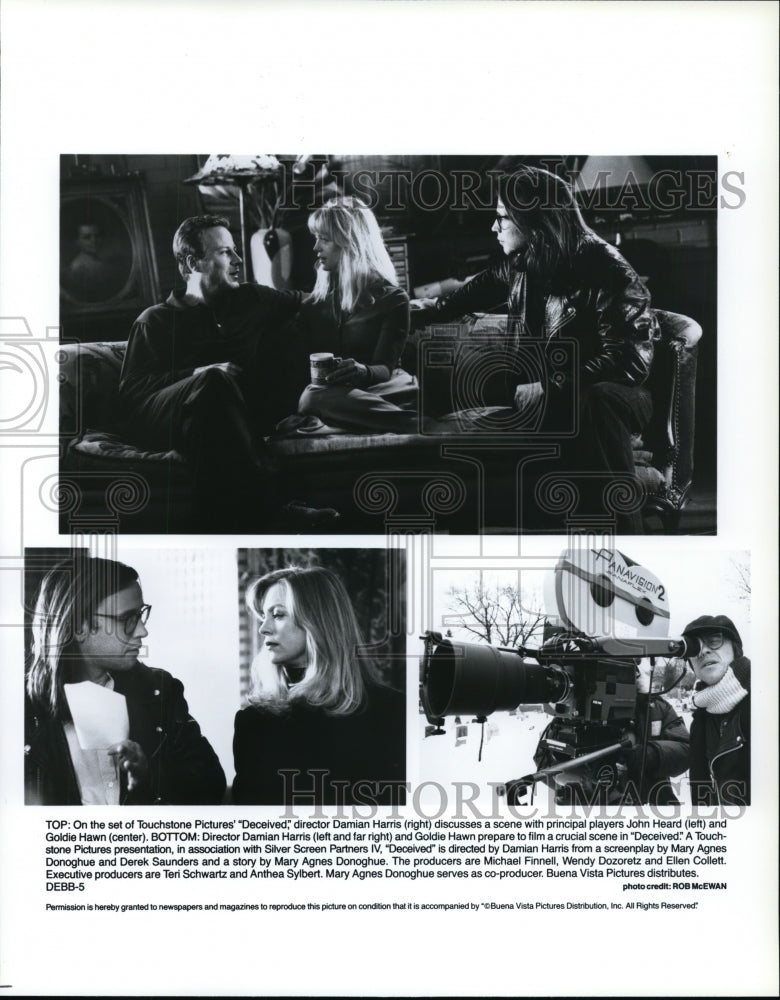 1992, Director Damian Harris, John Heard &amp; Goldie Hawn in Deceived - Historic Images