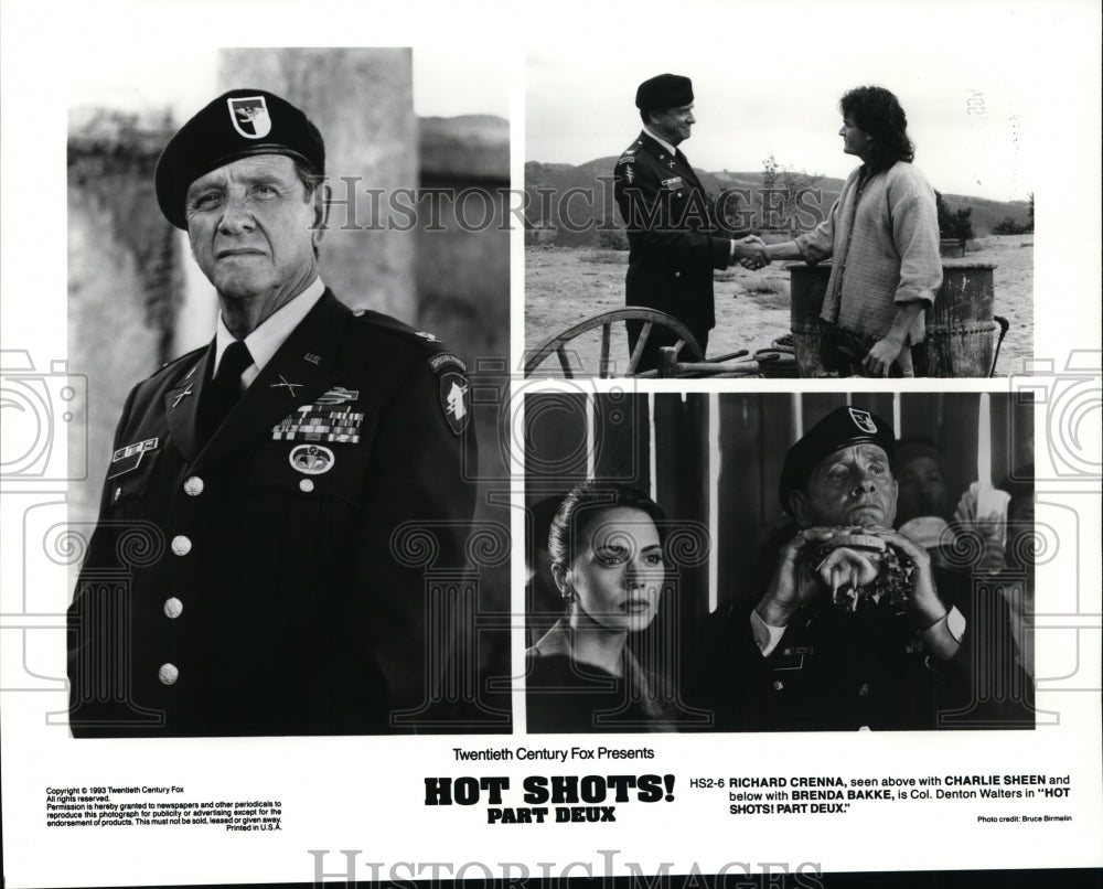 1993 Press Photo Richard Crenna and Charlie Sheen in Hot Shots! Part Deux.-Historic Images