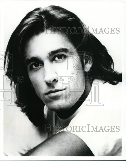 Press Photo Dan Cortese stars as Chris Trapcheck in " Traps" - cvp95003 - Historic Images