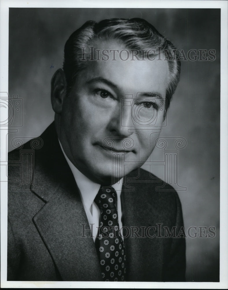 1982, Earl F.Wearstler,President,Chief Executive Officer Diebold,Inc. - Historic Images