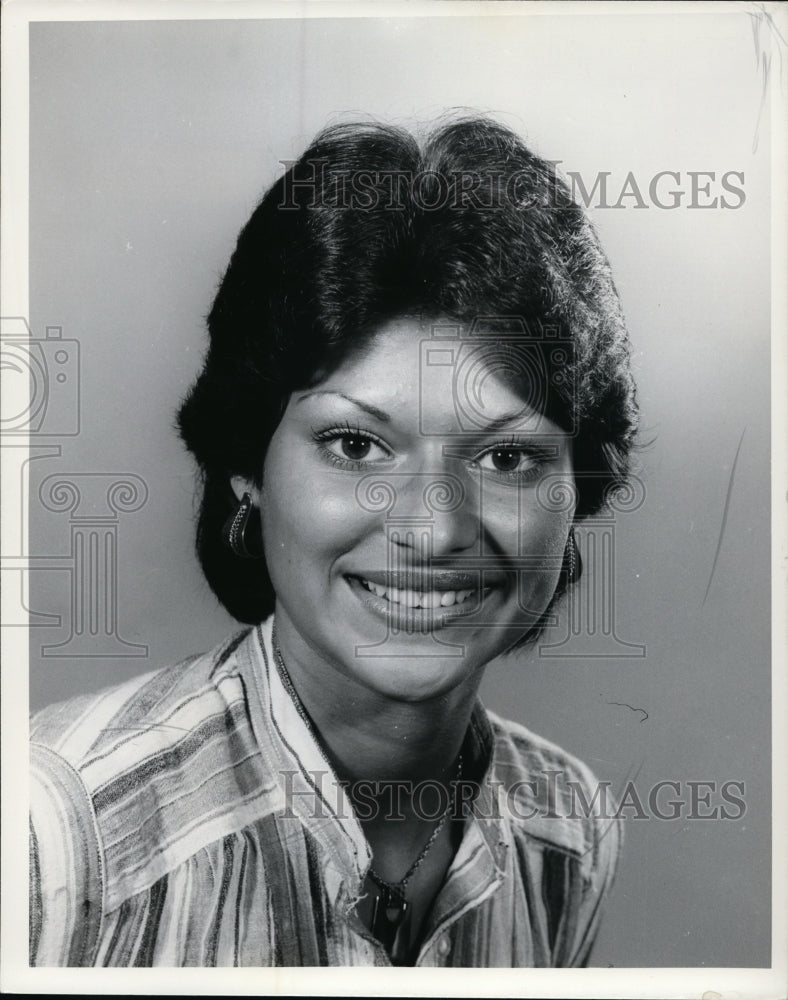 1976, Lori Zingale, Indian's stewardess - cvp95083 - Historic Images