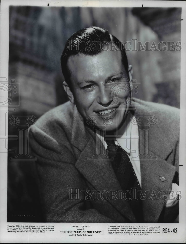 1954, Harold Russell in The Best Years of Our Lives. - cvp95602 - Historic Images