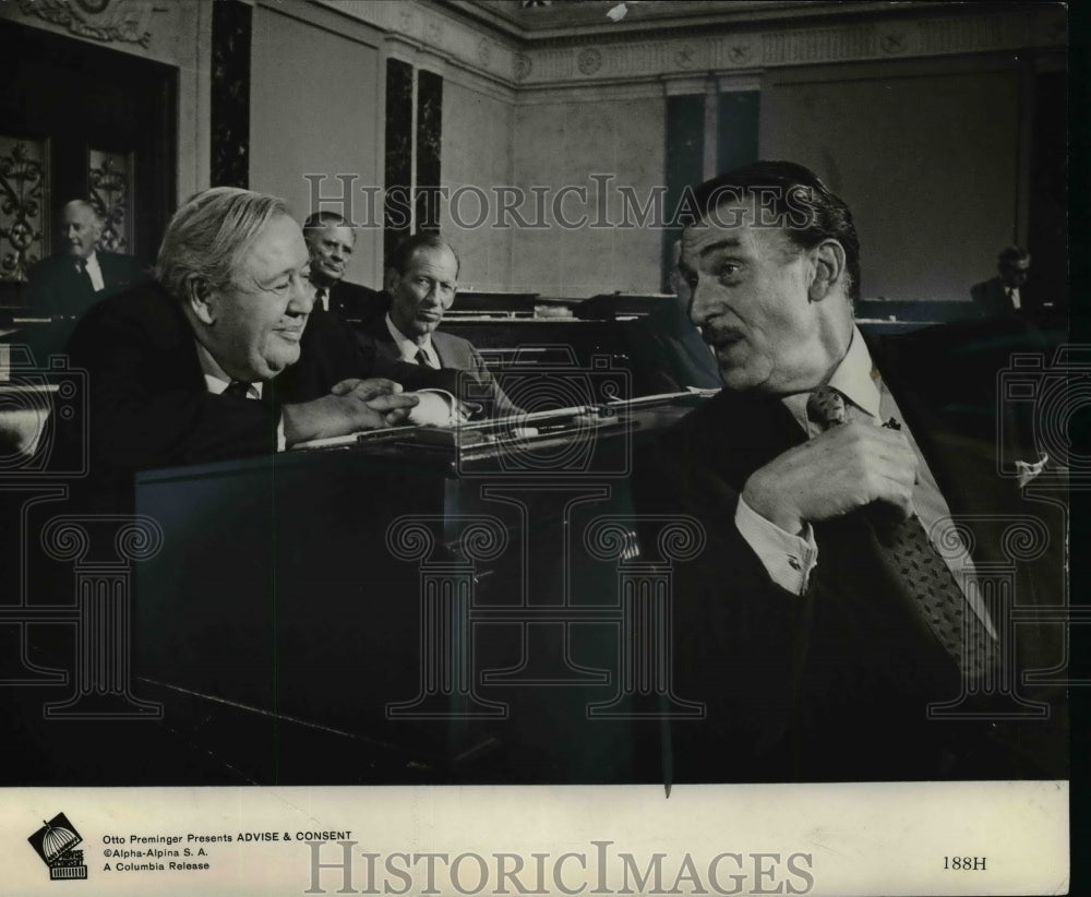 1962 Press Photo Charles Laughton and Walter Pidgeon in Advise and Consent. - Historic Images