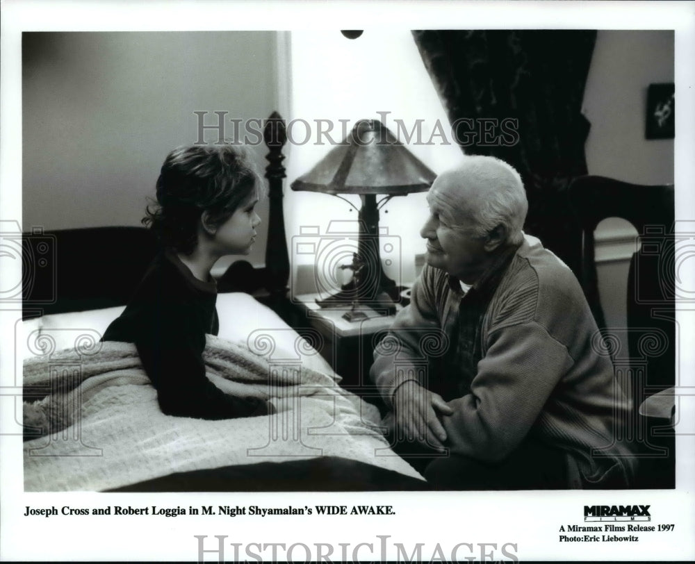Press Photo Joseph Cross and Robert Loggia Shyamalan's Wide Awake. - cvp96641 - Historic Images