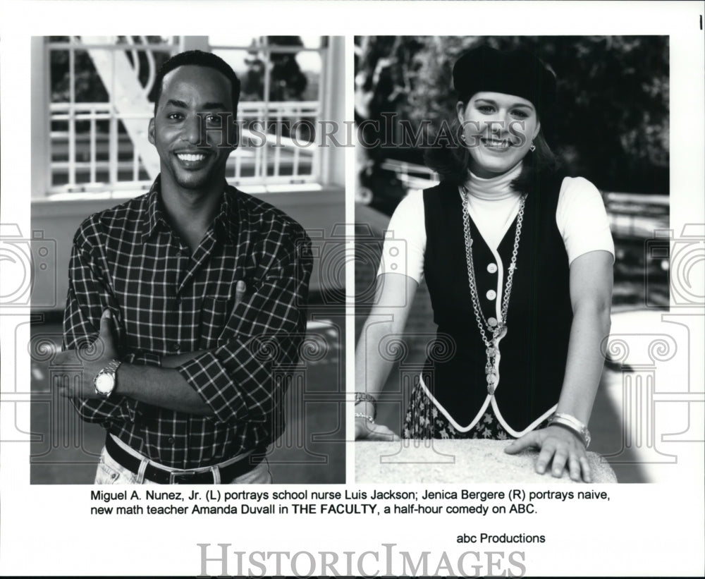 Press Photo Miguel A.Nunez, Jr. and Jenica Bergere in the movie THE FACULTY-Historic Images