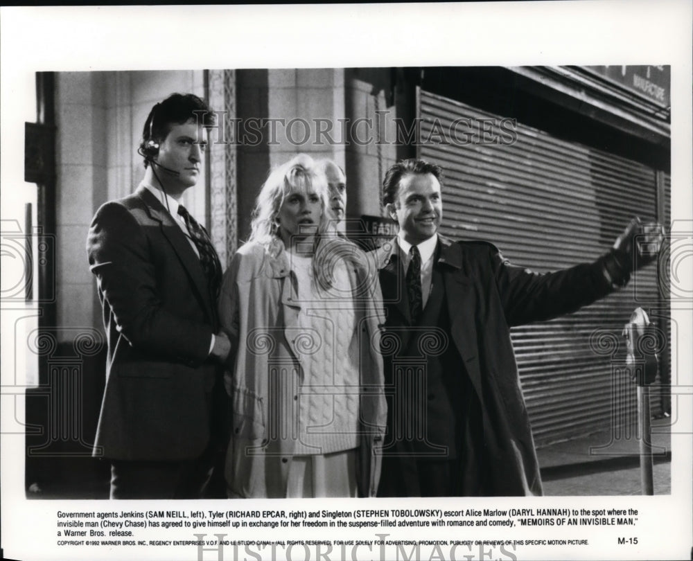 1992, Sam Neill and Daryl Hannah in Memoirs of an Invisible Man. - Historic Images