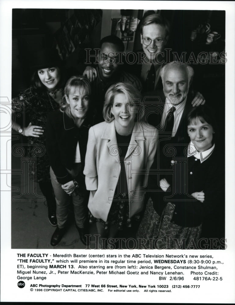 1996 Press Photo Meredith Baxter, Jenica Bergere & Miguel Nunez in The Faculty. - Historic Images