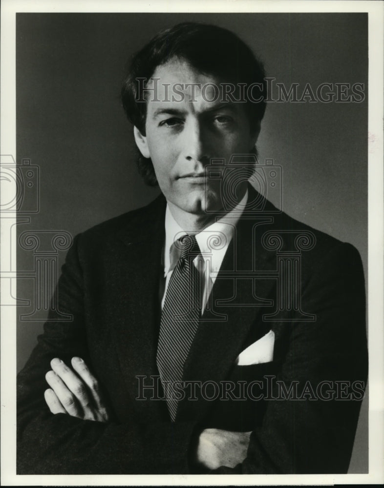1983, Charles Rose on CBS News Nightwatch. - cvp97156 - Historic Images