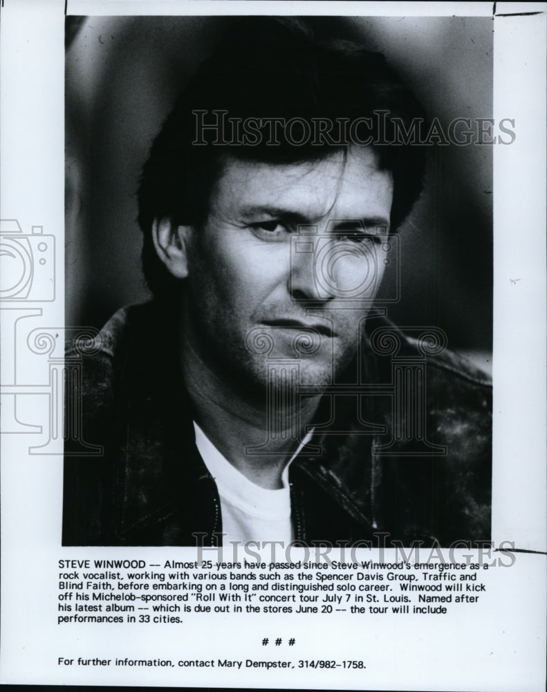 1988 Press Photo Steve Winwood on his Roll With It concert tour. - cvp97695 - Historic Images