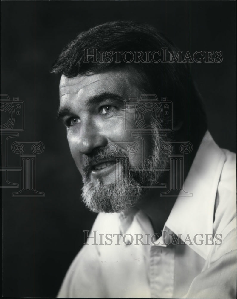 1981 Don Vanderbrook of D.K. Vanderbrook Florist, Inc. - Historic Images