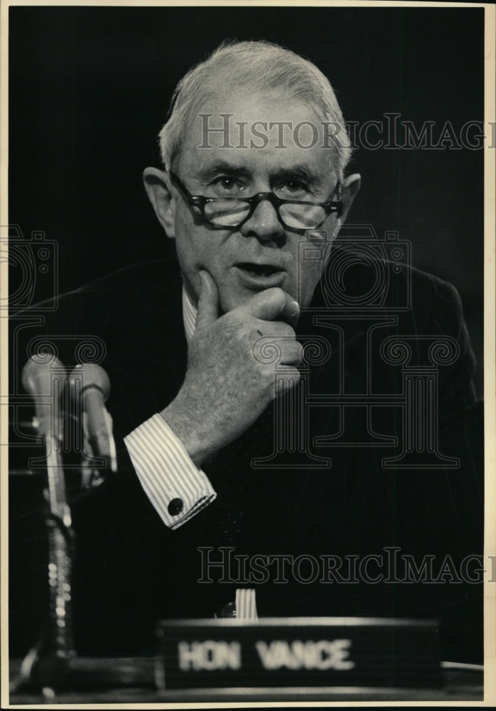 1987 Former Secretary of State Cyrus Vance speaks on foreign policy. - Historic Images