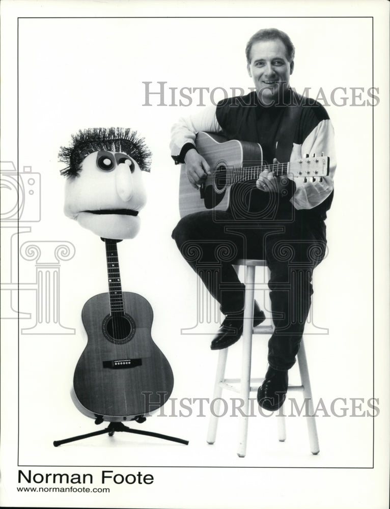 Press Photo Norman Foote, musician, songwriter and comedian. - cvp97997-Historic Images