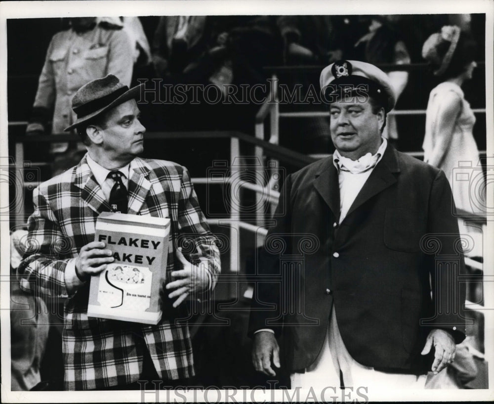 1968 Art Carney & Jackie Gleason portray Ed Norton & Ralph Kramden - Historic Images