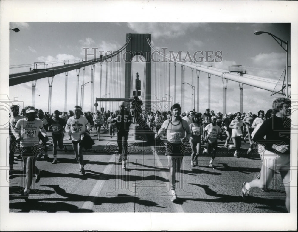 Press Photo The first live major network coverage of the New York City Marathon - Historic Images