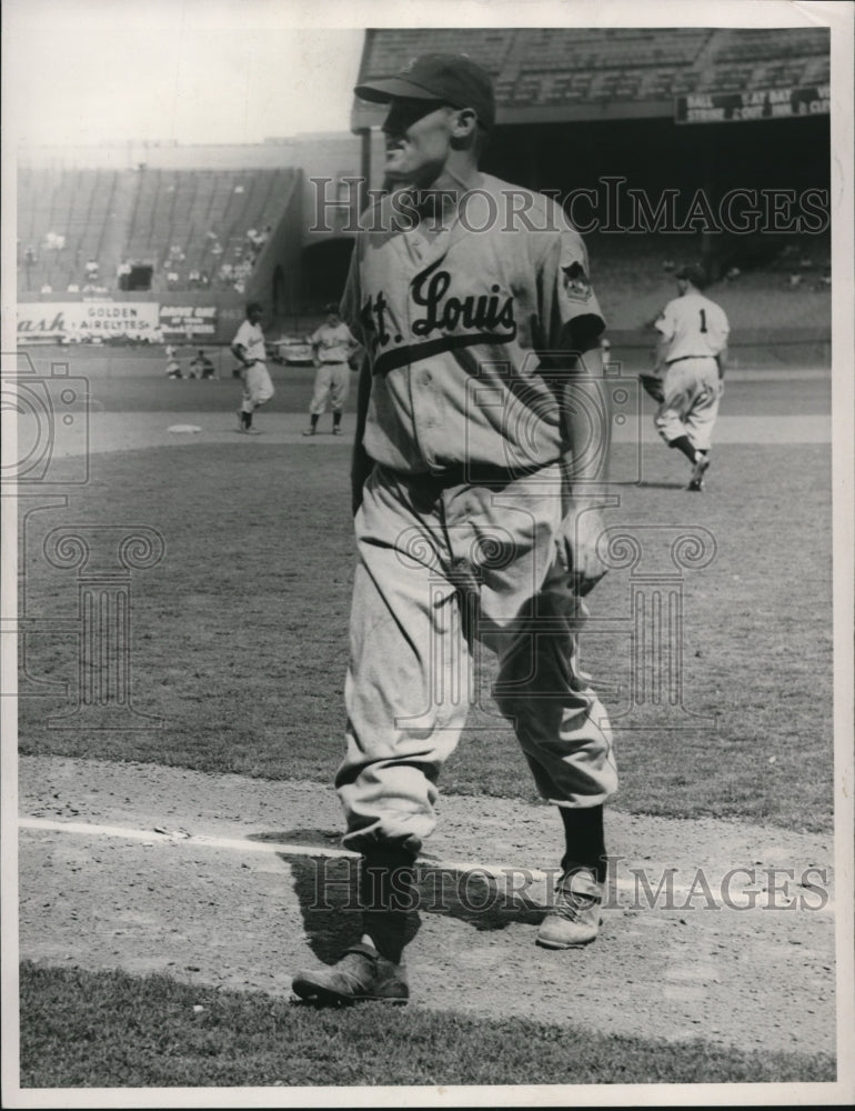 1954 Press Photo Gene Bearden of St. Lous Browns - cvs01444- Historic Images