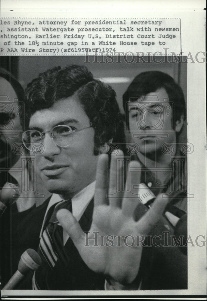 1974 Wire Photo Presidential Secretary's lawyer, Richard Ben Veniste - cvw00495-Historic Images