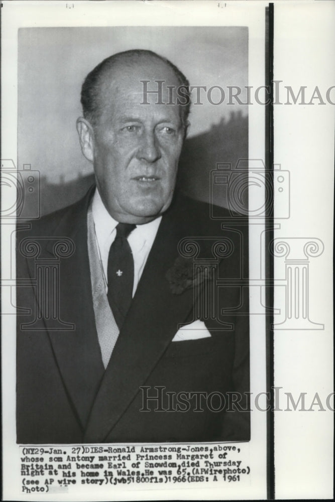 1966 Press Photo Ronald Armstrong Jones married Princess Margaret of Britain - Historic Images