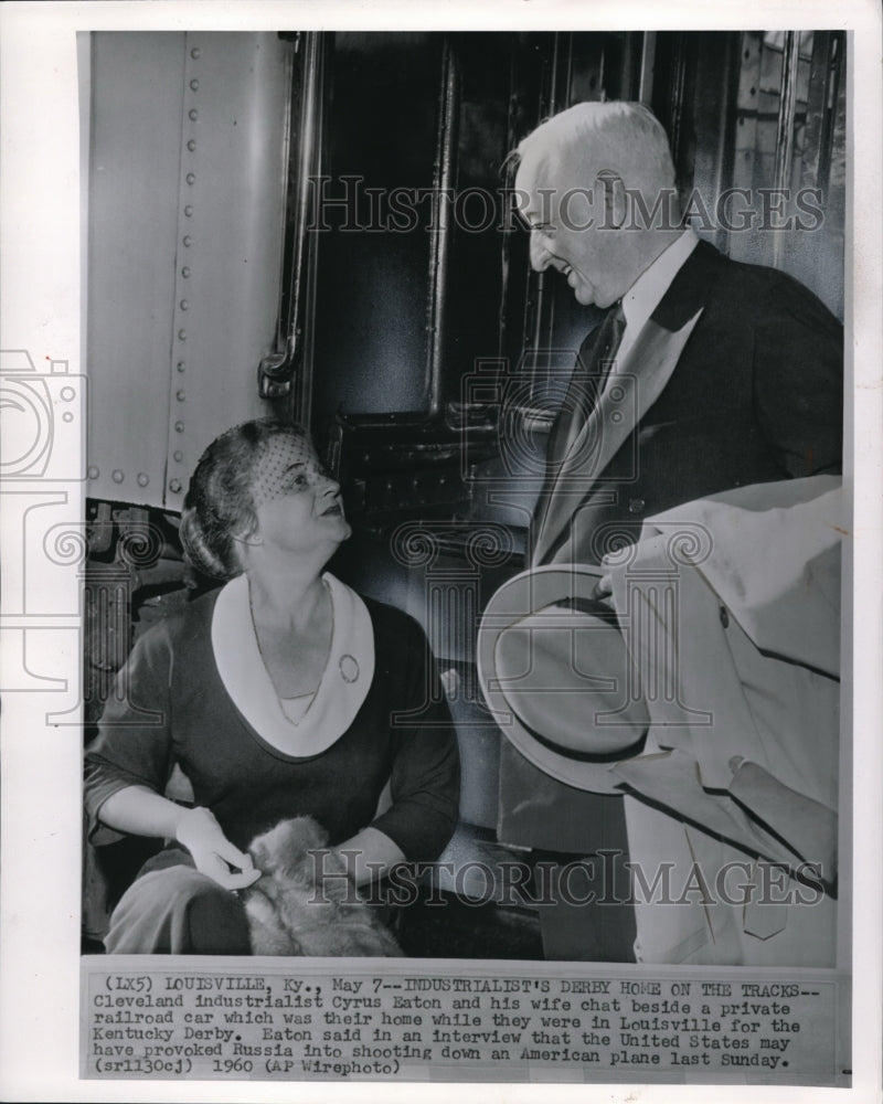 1960 Press Photo Industrialist Cyrus Eaton and his wife chat beside a private - Historic Images