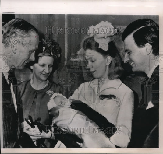 1964 British Prime Minister Sir Alec Douglas Home with her wife - Historic Images