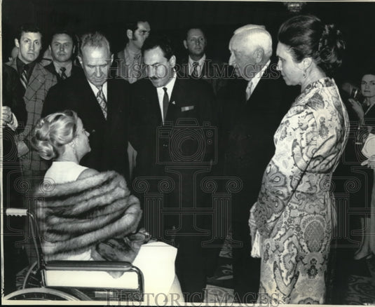 1971 Wire Photo Cleveland Industrialist Cyrus Eaton looks on as Soviet Premier - Historic Images