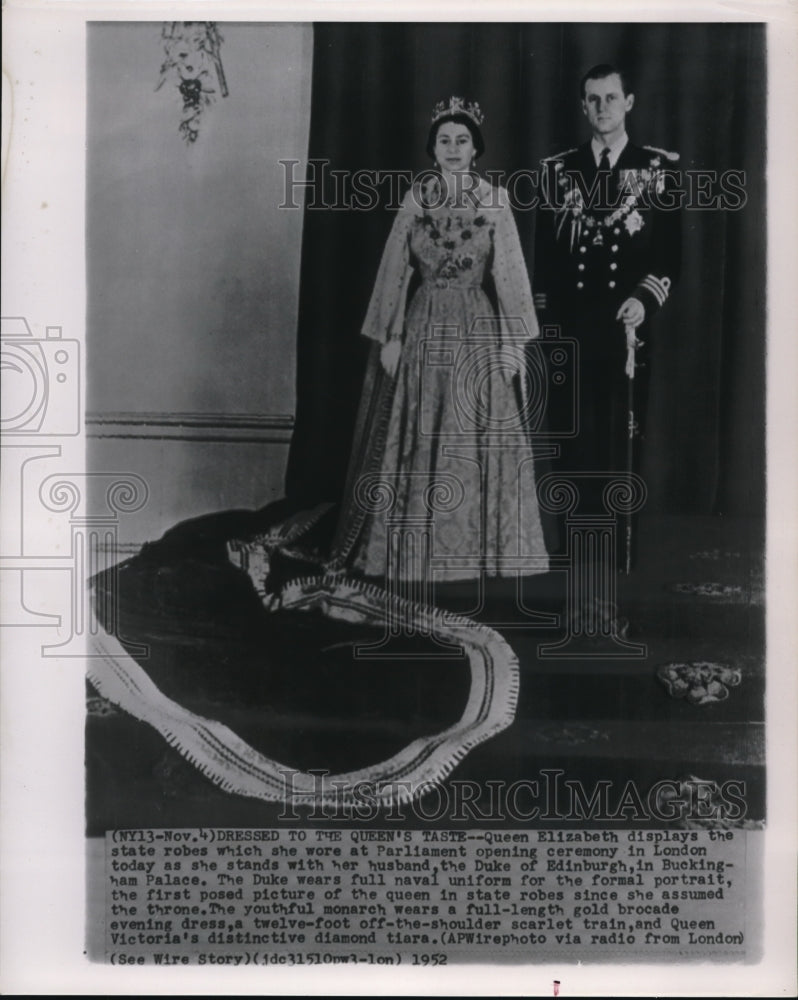 1952 Press Photo Queen Elizabeth &amp; the Duke of Edinburgh formal portrait-Historic Images