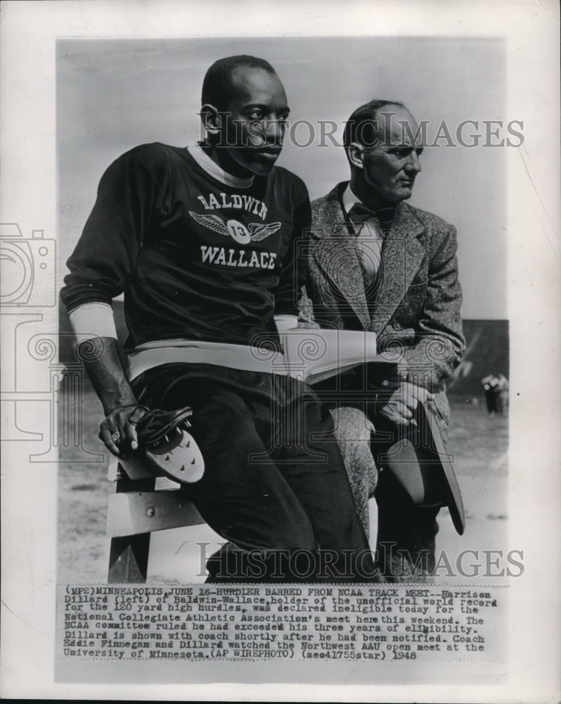 1947 Press Photo Harrison Dillard World Track Holder with Coach Eddie Finnegan - Historic Images