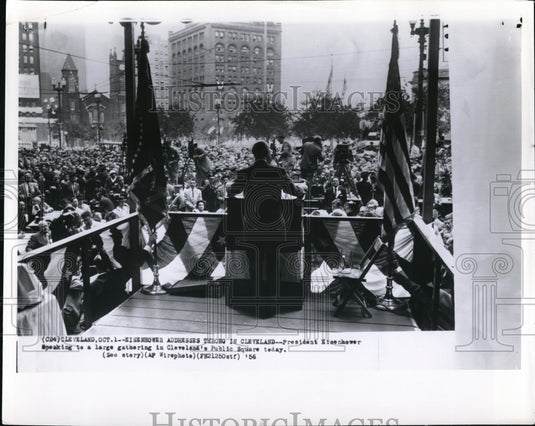 1956 Press Photo President Eisenhower speaking at Cleveland Public Square. - Historic Images