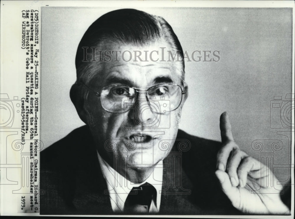 1973 Wire Photo General Motors Chairman Richard C. Gerstenberg during a meeting-Historic Images