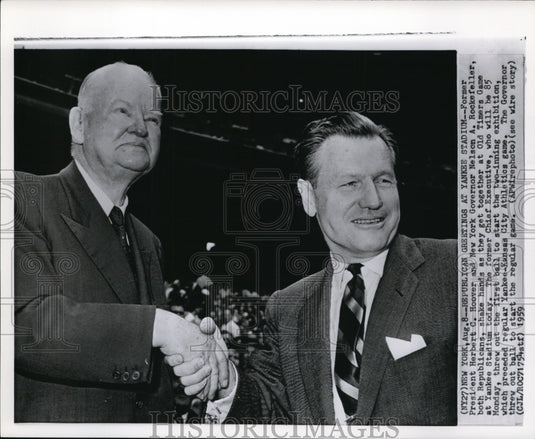 Press Photo Pres.H.C.Hoover and Gov.N.A. Rockefeller Shake Hands at Yankee Stad - Historic Images