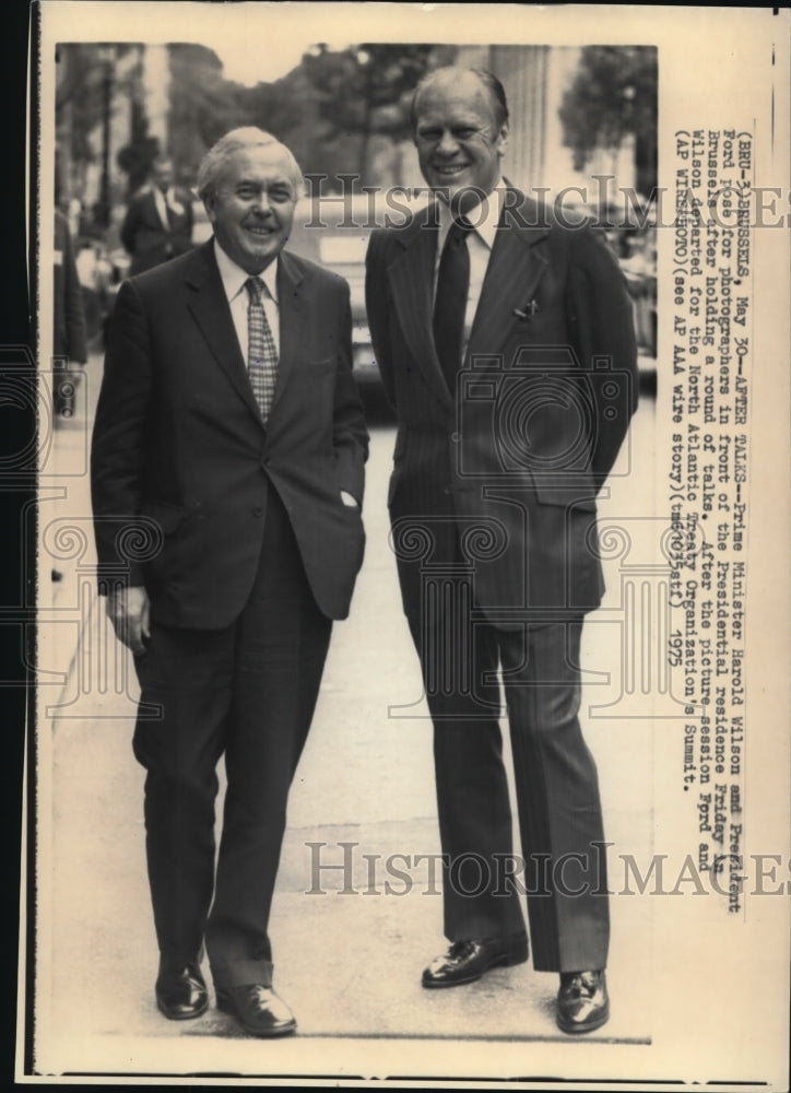 1975 Press Photo Harold Wilson and Pres. Gerald R. Ford - Historic Images