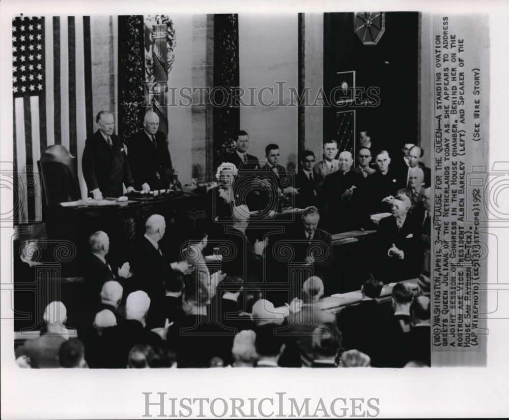 1952 Queen Juliana Greets with a Standing Ovation in House Chamber - Historic Images