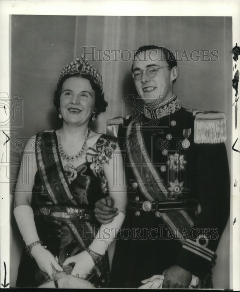 1937 Holland Royal Family Princess Juliana &amp; Prince Bernhard - Historic Images