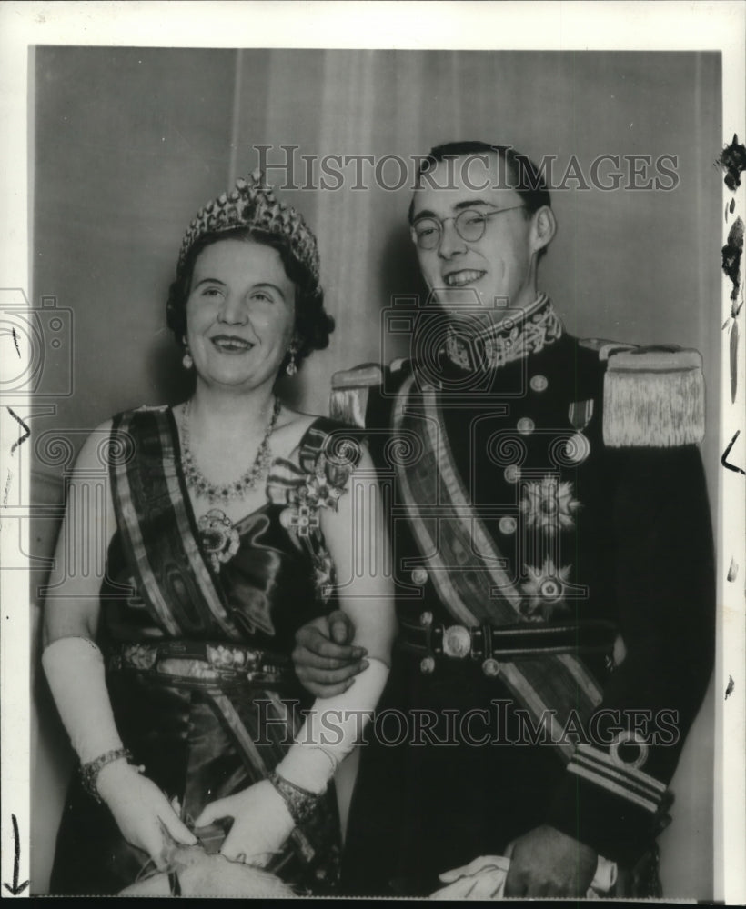 1937 Holland Royal Family Princess Juliana & Prince Bernhard - Historic Images