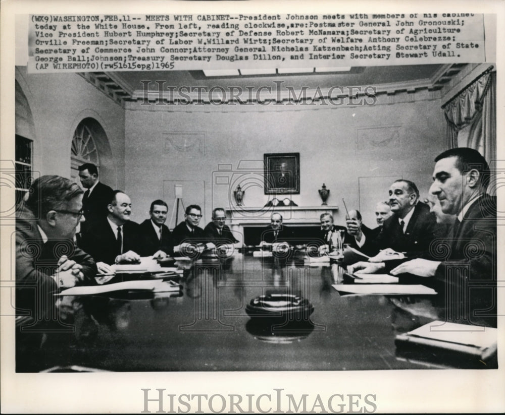 1965 Wire Photo Pres Johnson meets w/ members of his cabinet at the White House - Historic Images