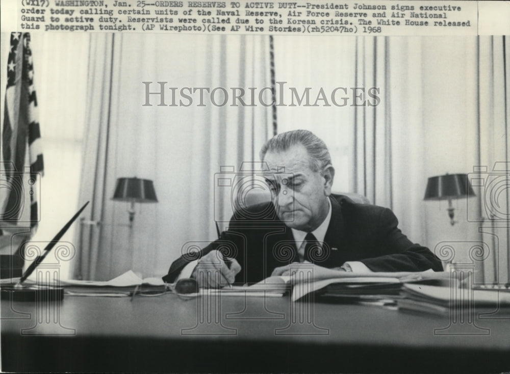 1968 Wire Photo Pres.Johnson Signs Executive Order - cvw02191 - Historic Images