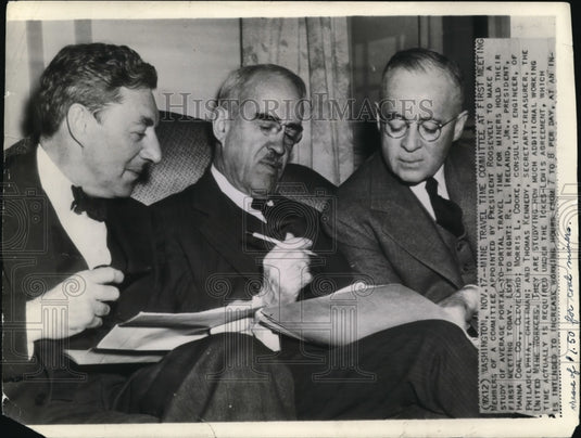 1953 Press Photo Com to study average portal-to-portal travel time for miners - Historic Images