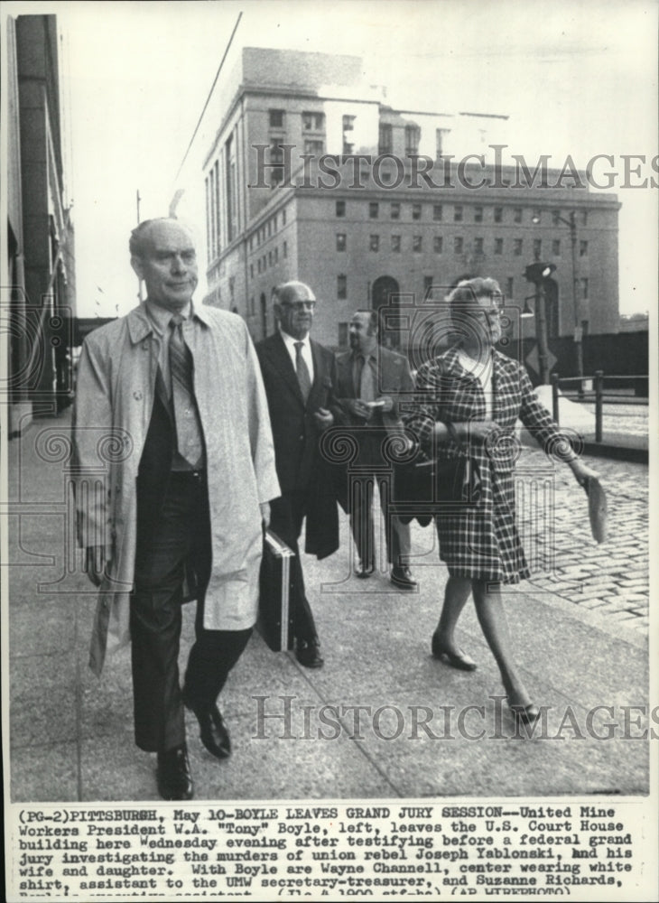 1972 Press Photo United Mine Workers President WA Tony Boyle leaves court - Historic Images