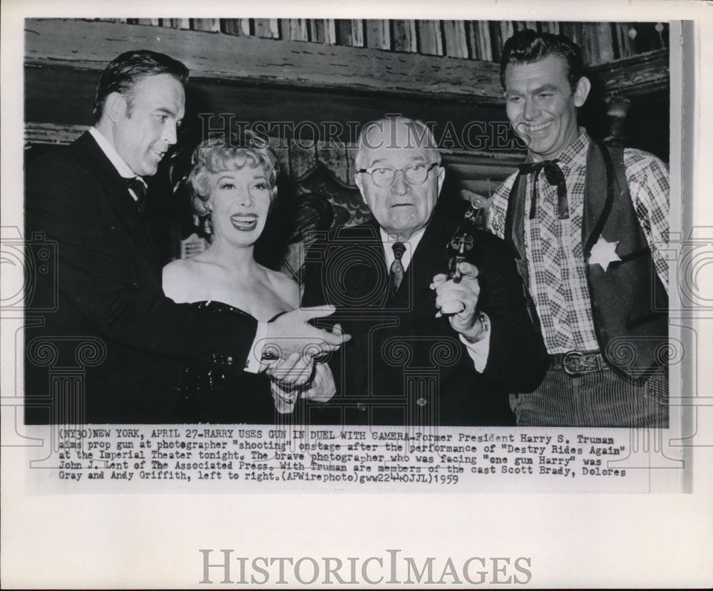 1959 Press Photo President Truman in &quot;Destry Rides&quot; at Imperial Theater - Historic Images