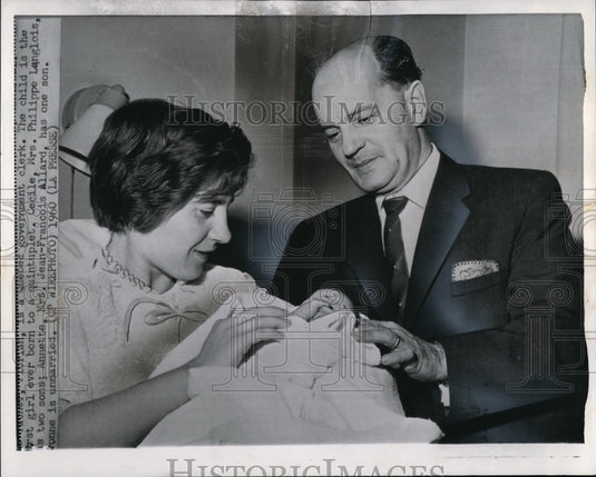 1960 Press Photo Marie Dionne Houle and her husband, Florian, a Quebec - Historic Images